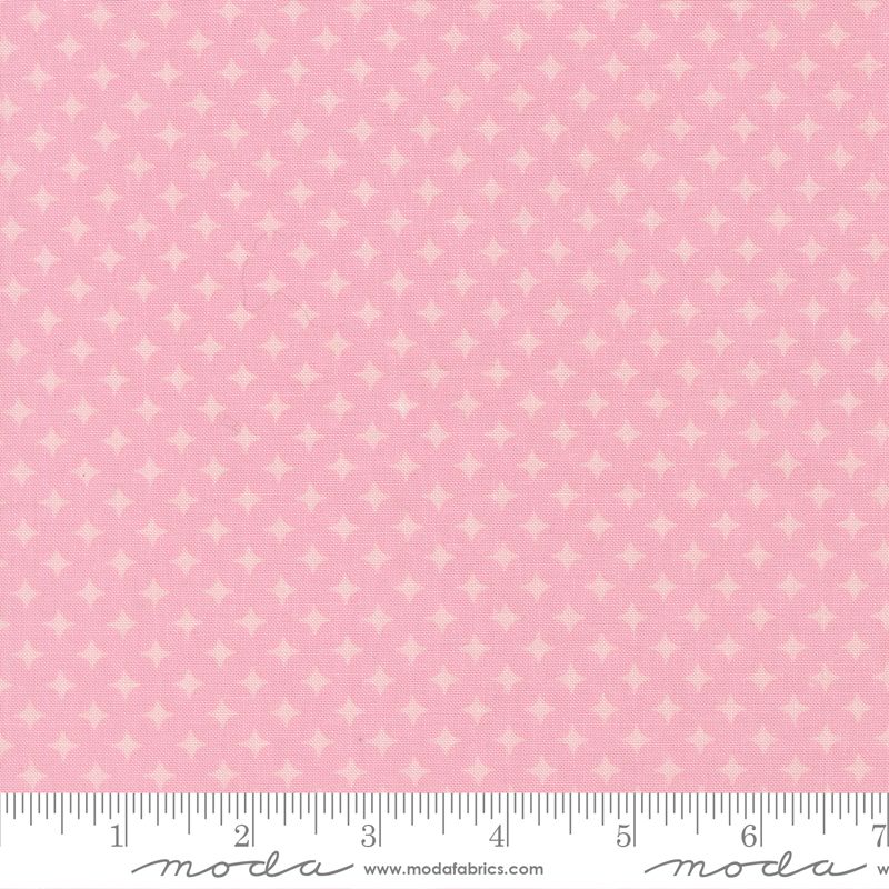 Elizabeth Hartman Scenery - Diamonds - Blush